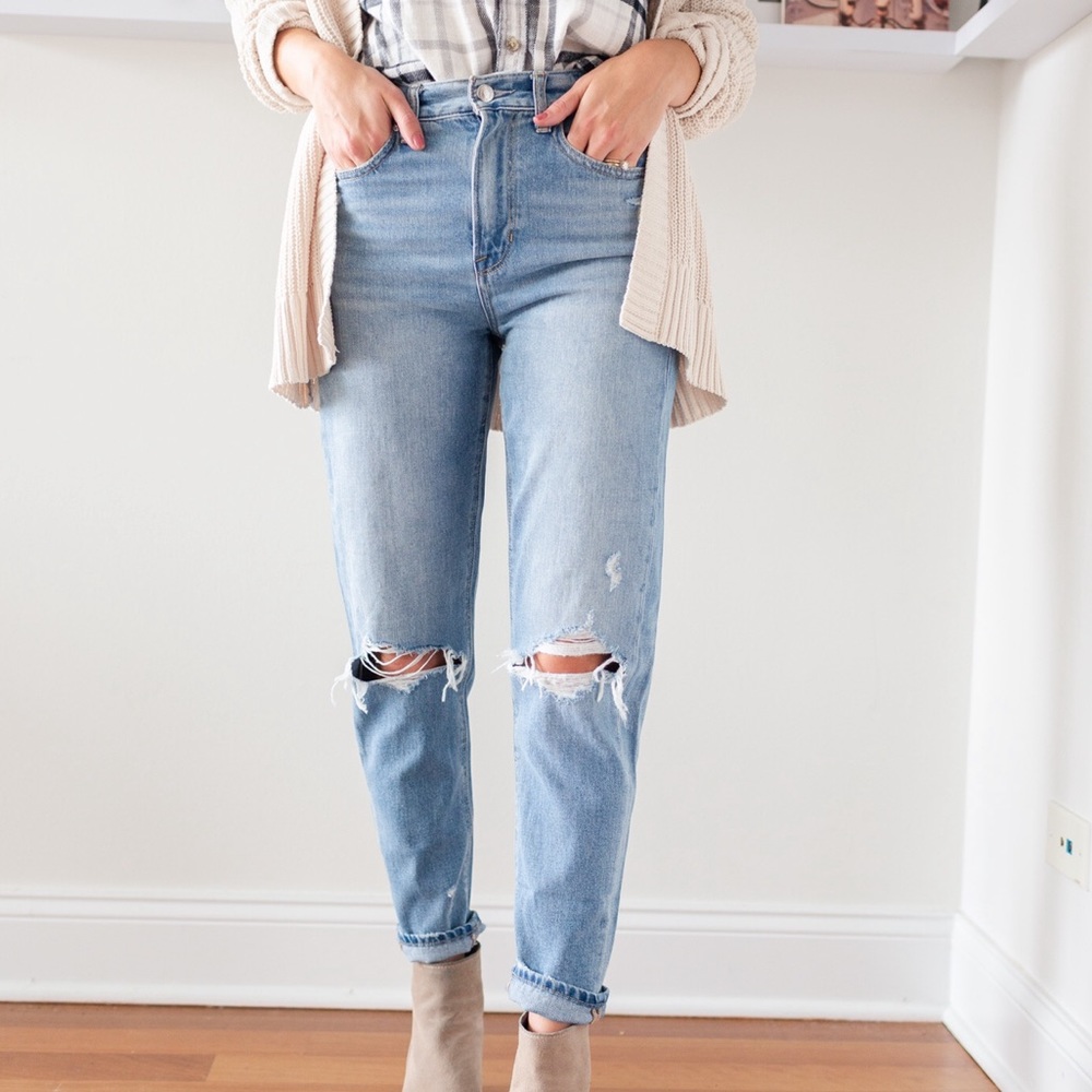 MOM JEANS